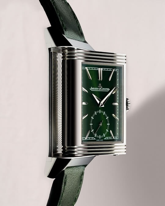 Fashionable green watch