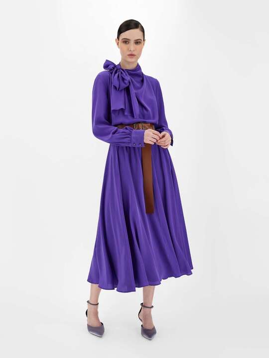Dress with bow