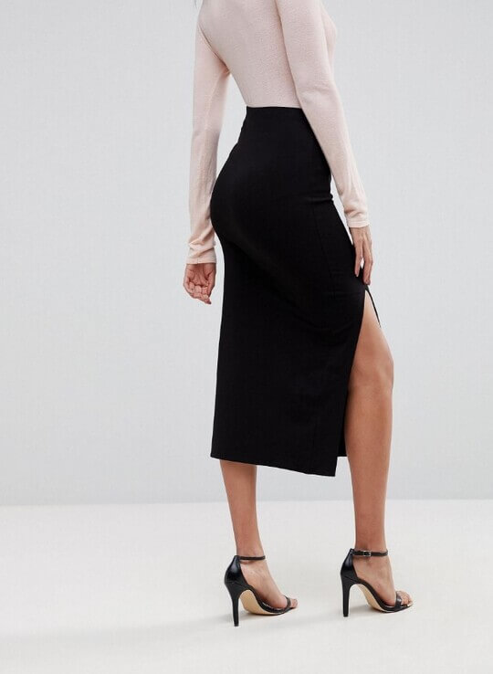 Skirt with slit