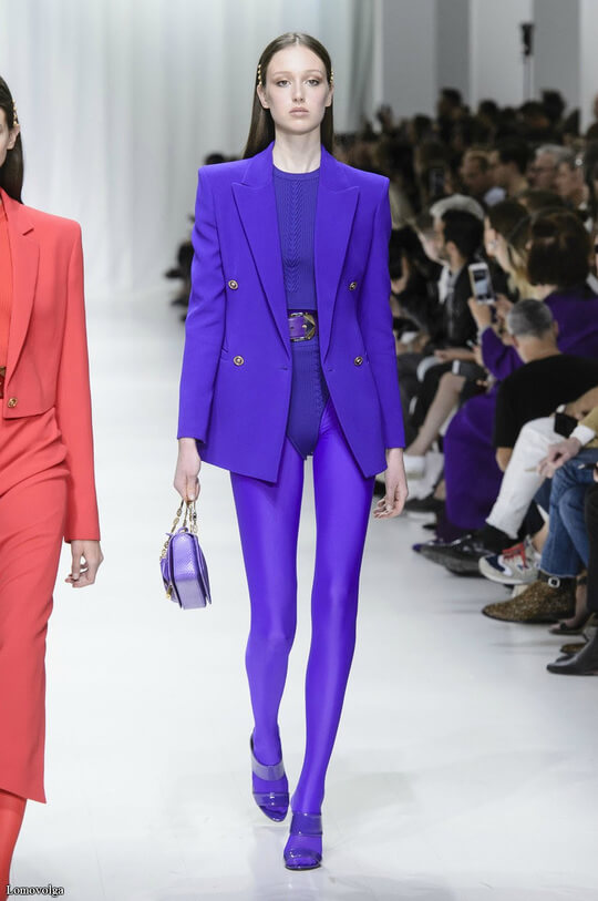Total bow with jacket