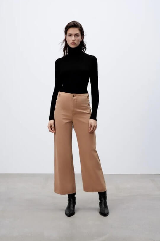 Cropped trousers and turtleneck