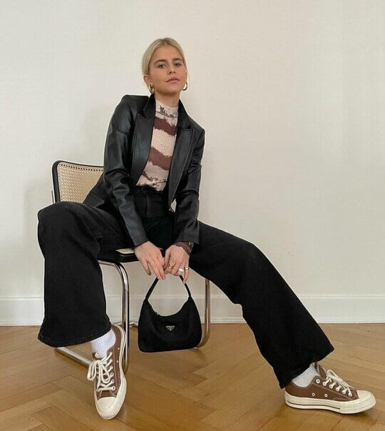 Low sneakers