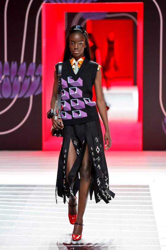 Vest with print