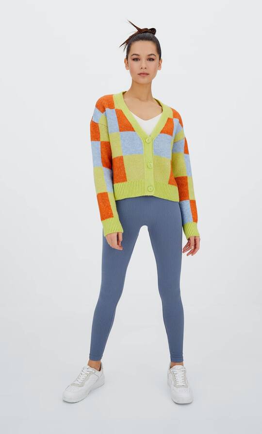 Short cardigan