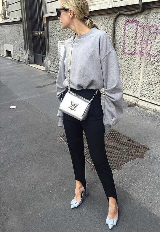 Leggings under heel