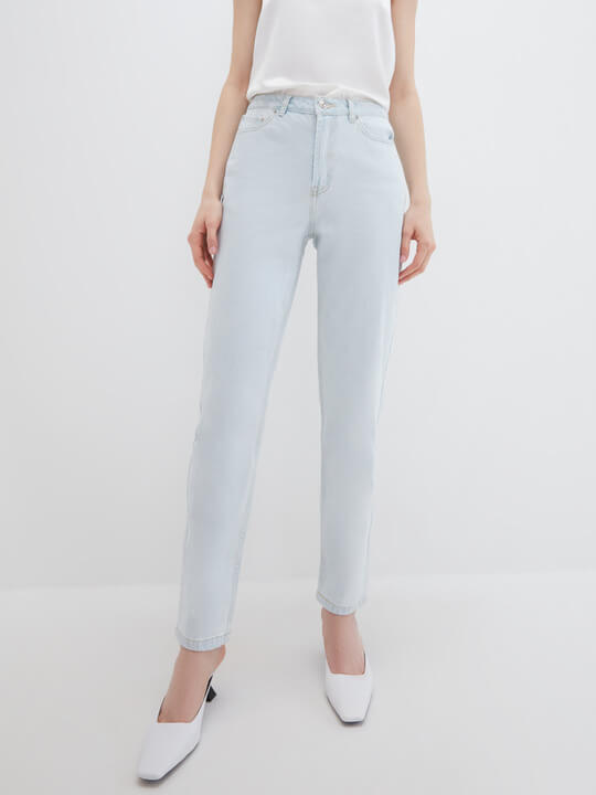 Light blue relaxed Fit jeans by Zarina