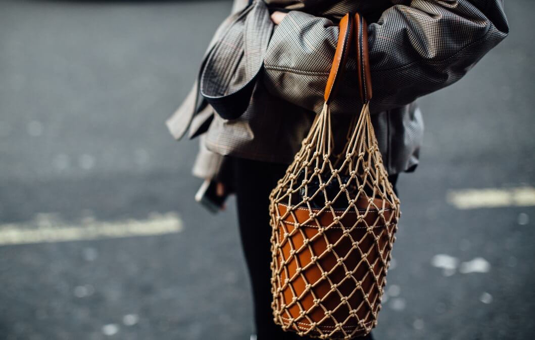Bucket bag fashion