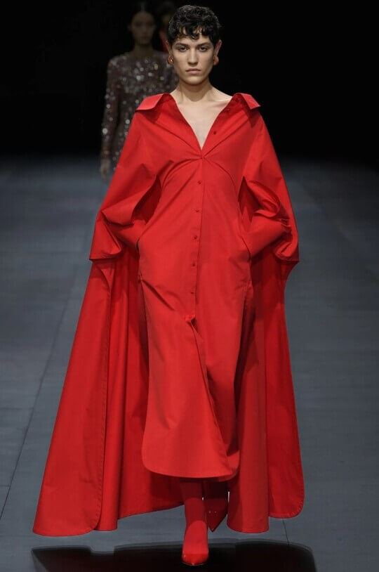 Red is the color of Spring-Summer 2023