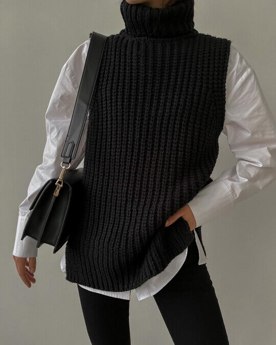 Black vest under the throat