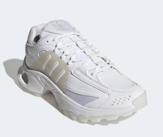 White sneakers Adidas Thesia