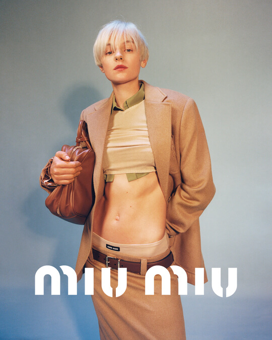 Short shirt with crop t-shirt