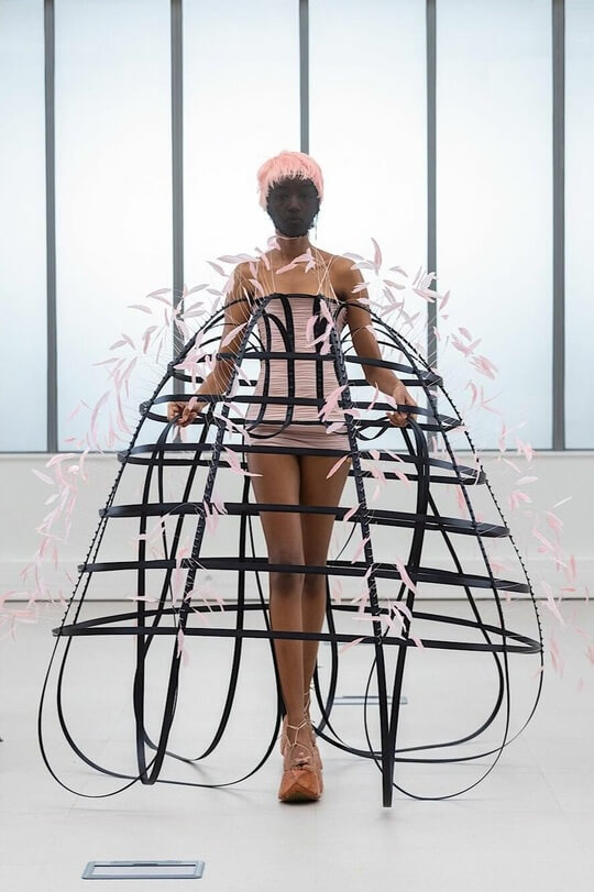 Fashion shows in Paris