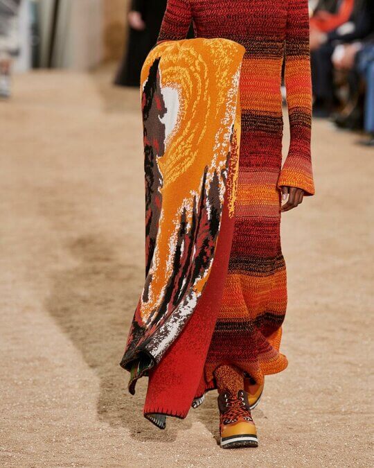 Chloe show shades of red, orange