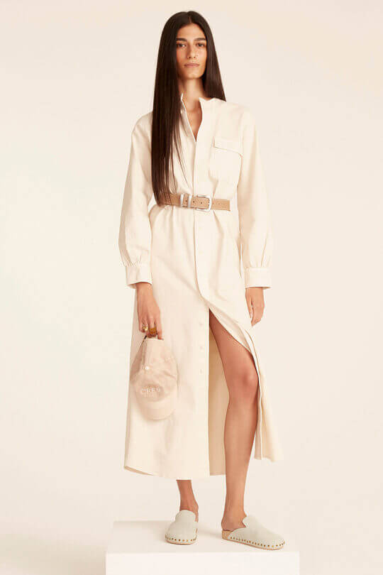 Shirt dress visually reduces the belly