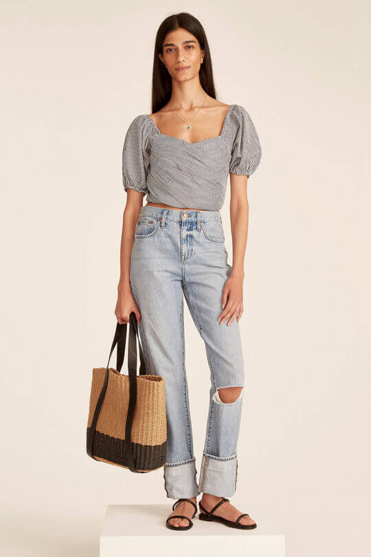 Straight jeans for slim hips