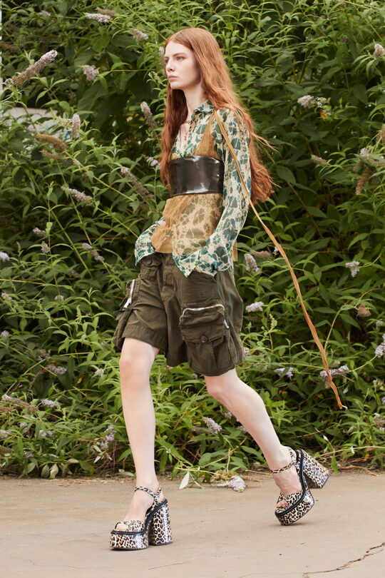 Shorts with patch pockets add volume to the hips