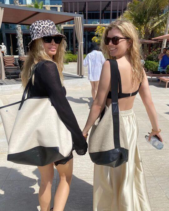 Fashionable Beach Bag Shopper