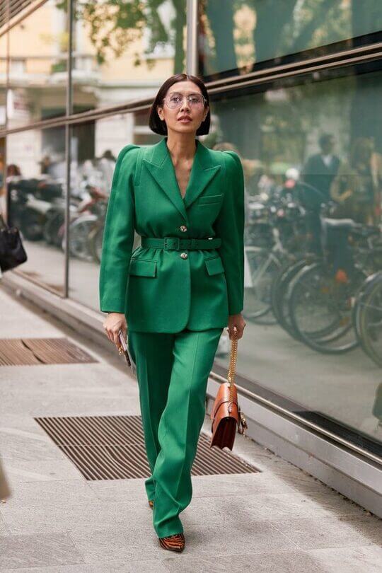 Color of clothes for the office