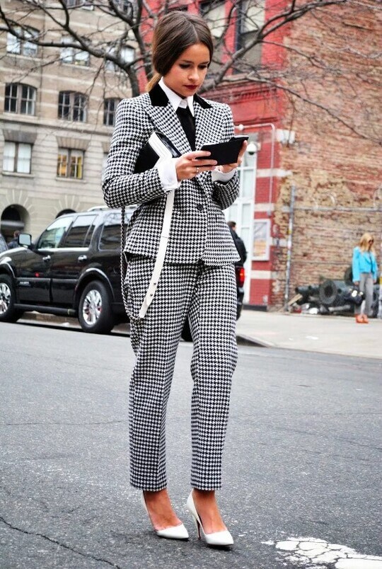 Types of pants suitable for flamboyant gamine