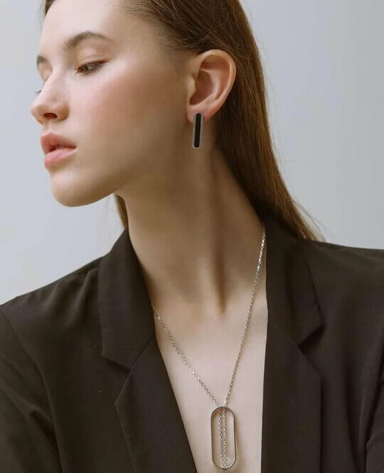 Jewelry for pure gamine