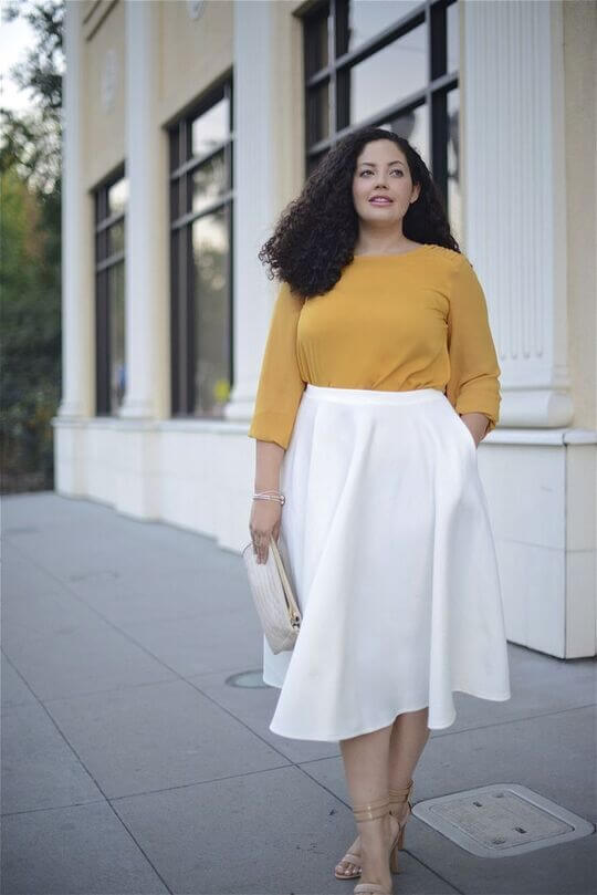 Skirt with a high fit for plump girls