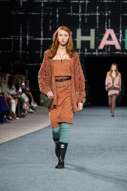 Black rubber boots Chanel