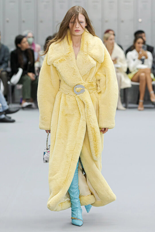 Blue women's boots at the Coperni show