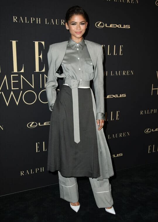 Monochrome gray look with black and white flowers Zendaya