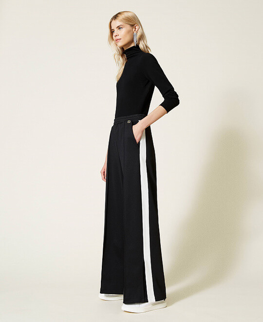 Palazzo with turtleneck total look