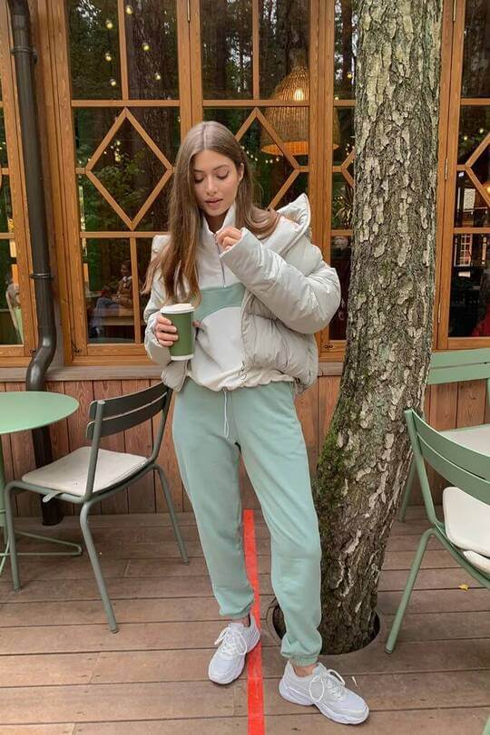 What shoes to wear joggers with