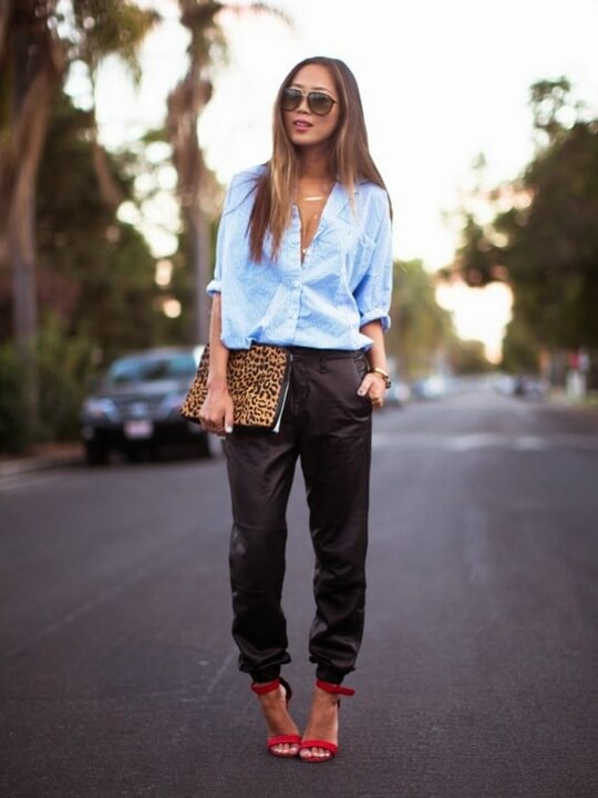 Trendy look - joggers with a shirt