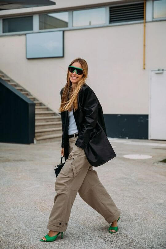 Cargo pants with a loose blazer