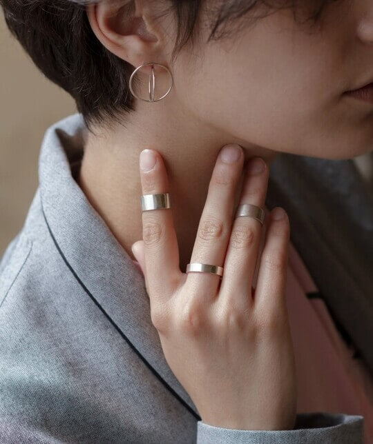 What styles of jewelry there are